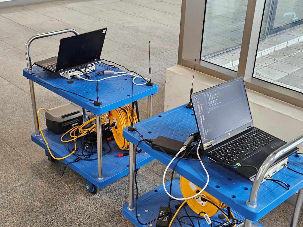 USRP testbed for AWGN-trained semantic communications