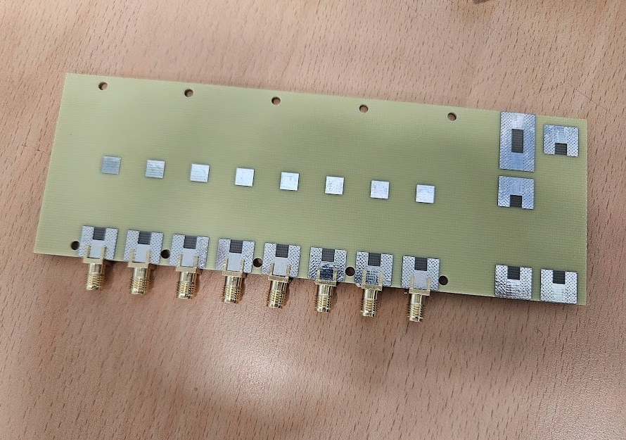 8-array ULA used.